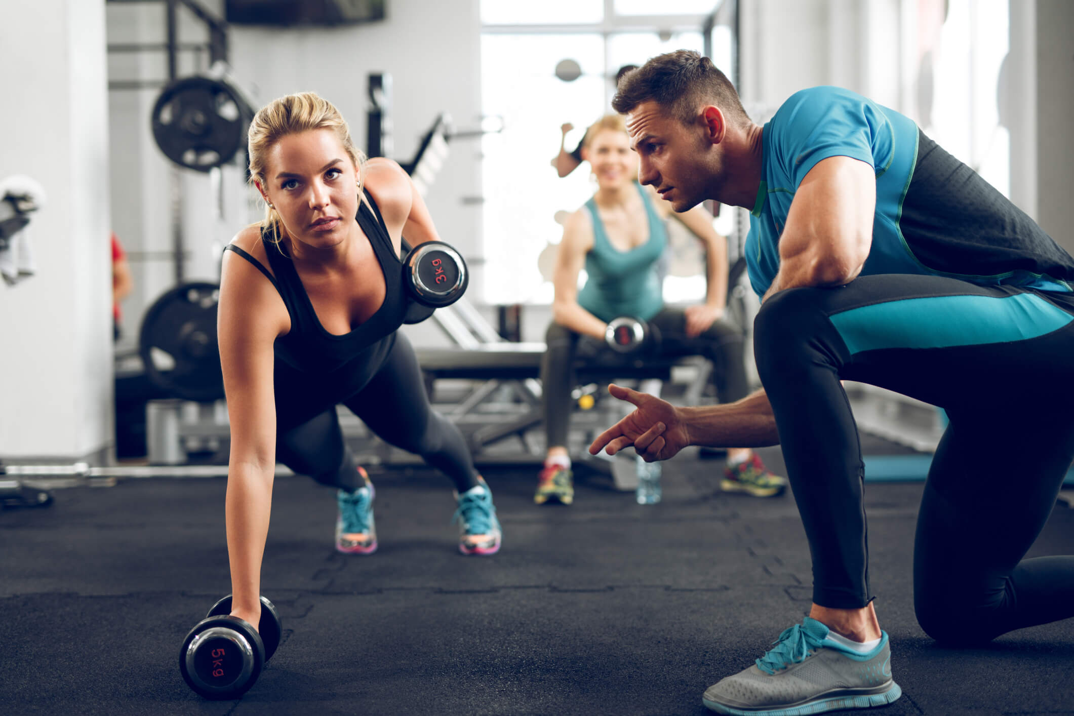 Descubra a importância do personal trainer no treino de musculação